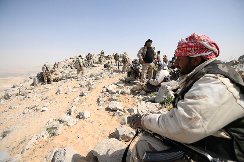 Бойцы подразделения сирийской армии&nbsp;&laquo;Соколы пустыни&raquo;
