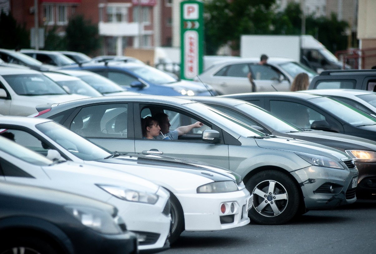 Тюменцы переключились на возрастные авто премиум-класса — РБК