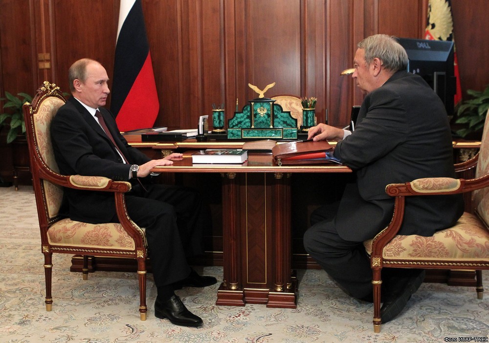 В.Путин встретился с главой РАН