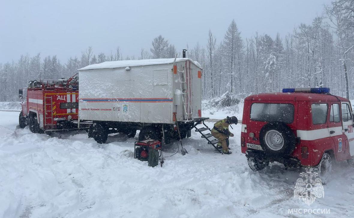 В городе Дегтярск под Екатеринбургом ввели режим ЧС после снегопада