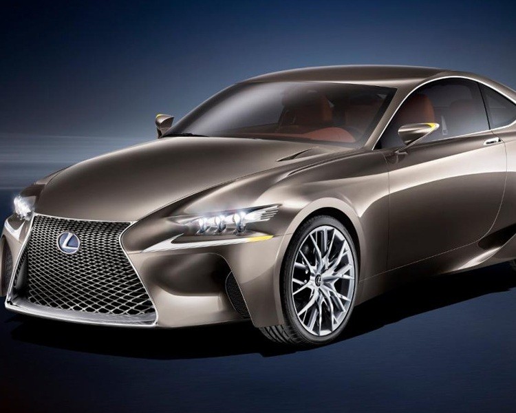 Lexus показал концепт-кар LF-CC, являющийся прообразом IS нового поколения