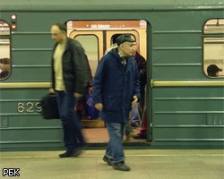 На сиреневой ветке московского метро произошел сбой движения поездов