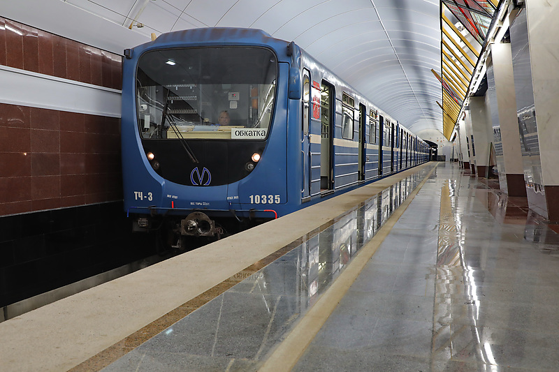 Обкатка поезда на новой станции метро &laquo;Проспект Славы&raquo;