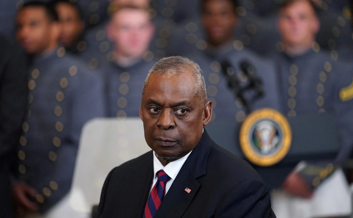 Kevin Lamarque / Reuters