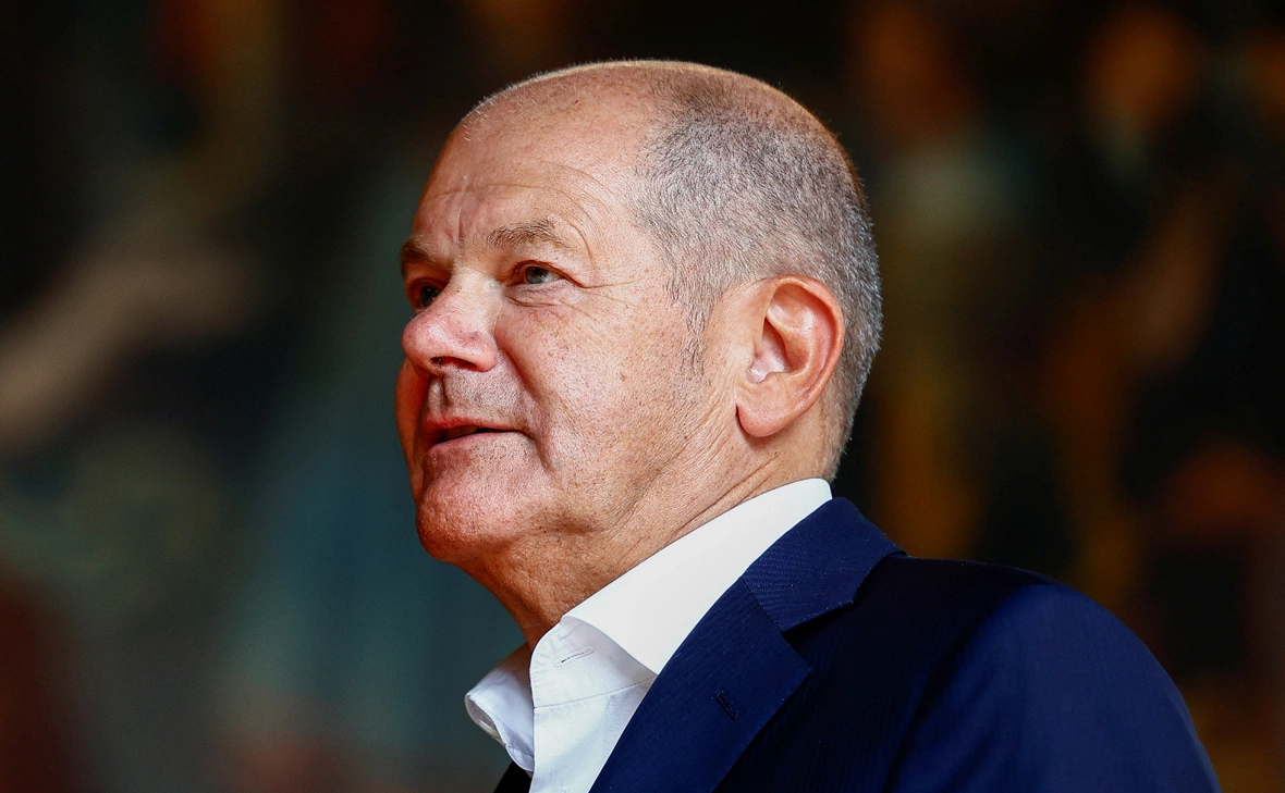 Leon Kuegeler / Reuters