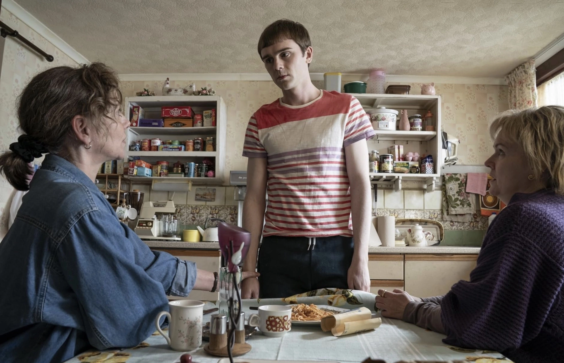 Кадр из сериала «Получеловек»