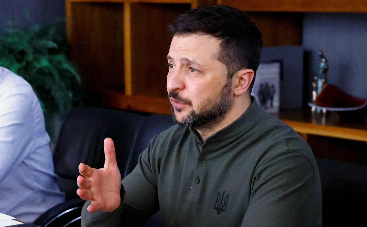 Clodagh Kilcoyne / Reuters