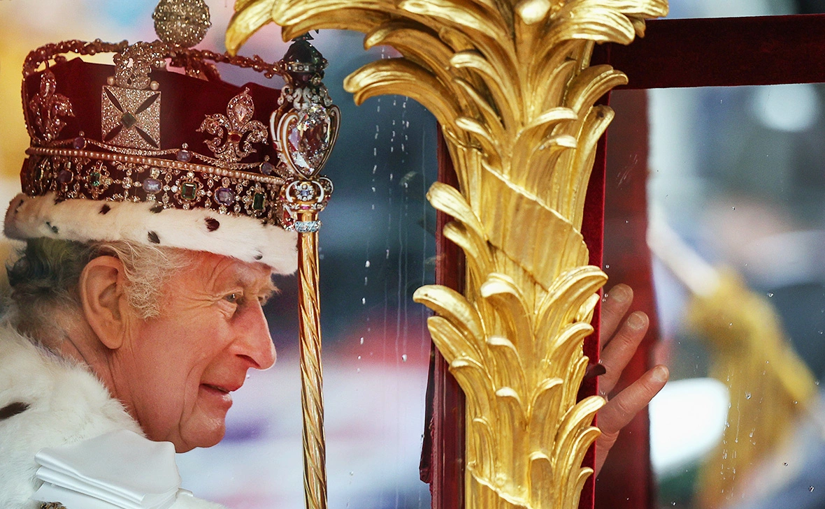 Adrian Dennis / Getty Images