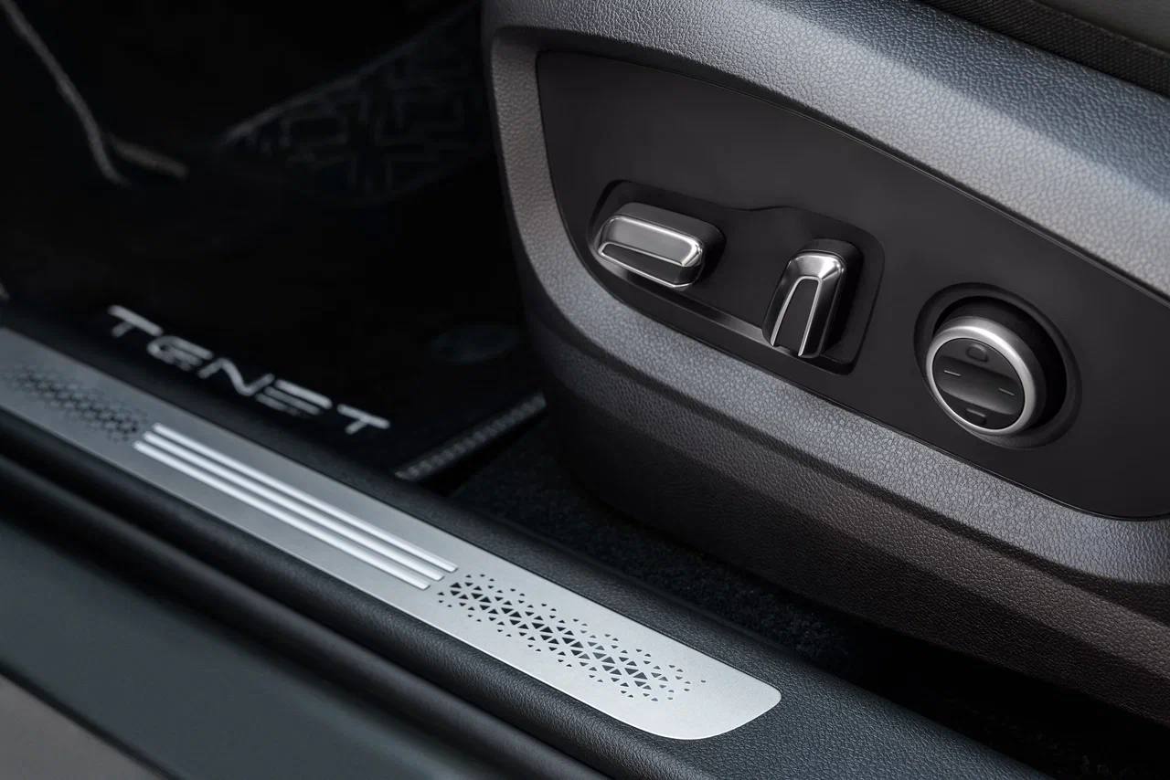 
            Tenet вместо VW. Мы испытали новый кроссовер Т8 калужской сборки
        