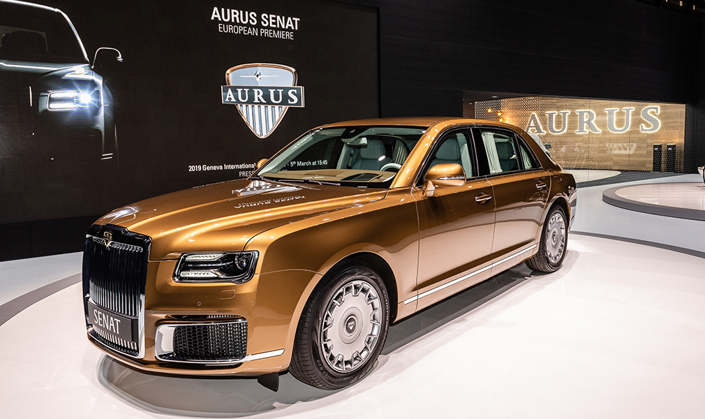 Автомобили Aurus представили на автосалоне в Женеве