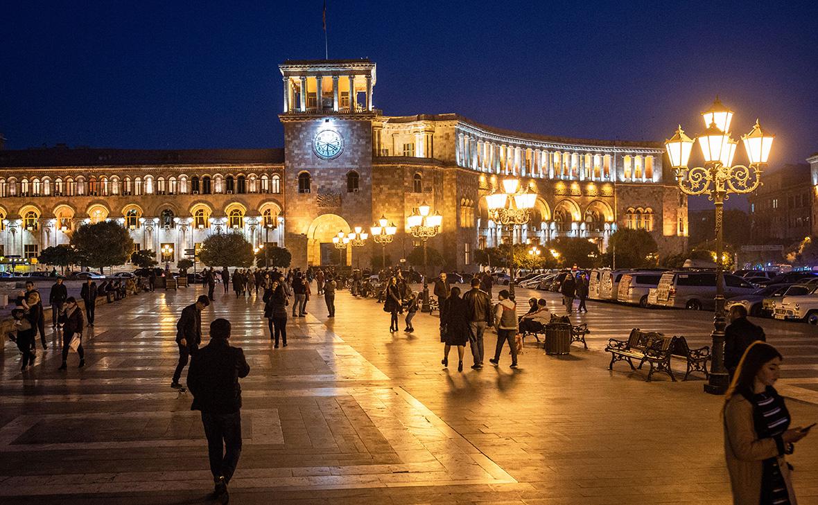 Вид на площадь Республики в Ереване