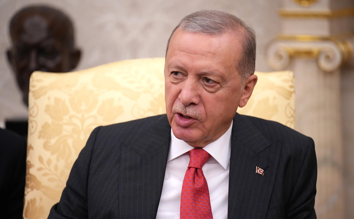 Andrew Harnik / Getty Images