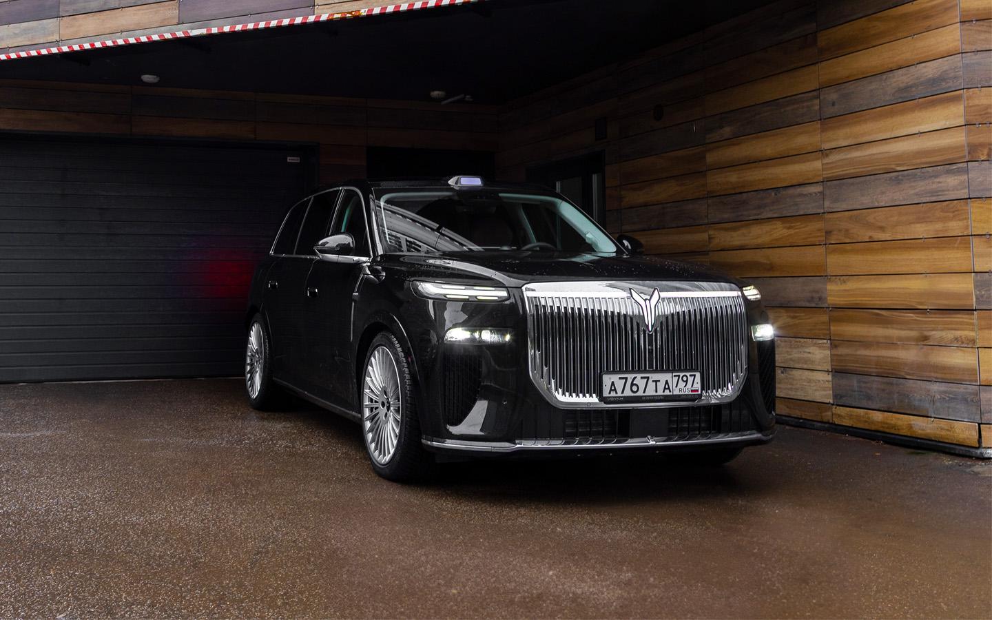 Voyah Taishan даже снаружи выглядит по-царски. Не просто автомобиль, а настоящая&nbsp;глыба!