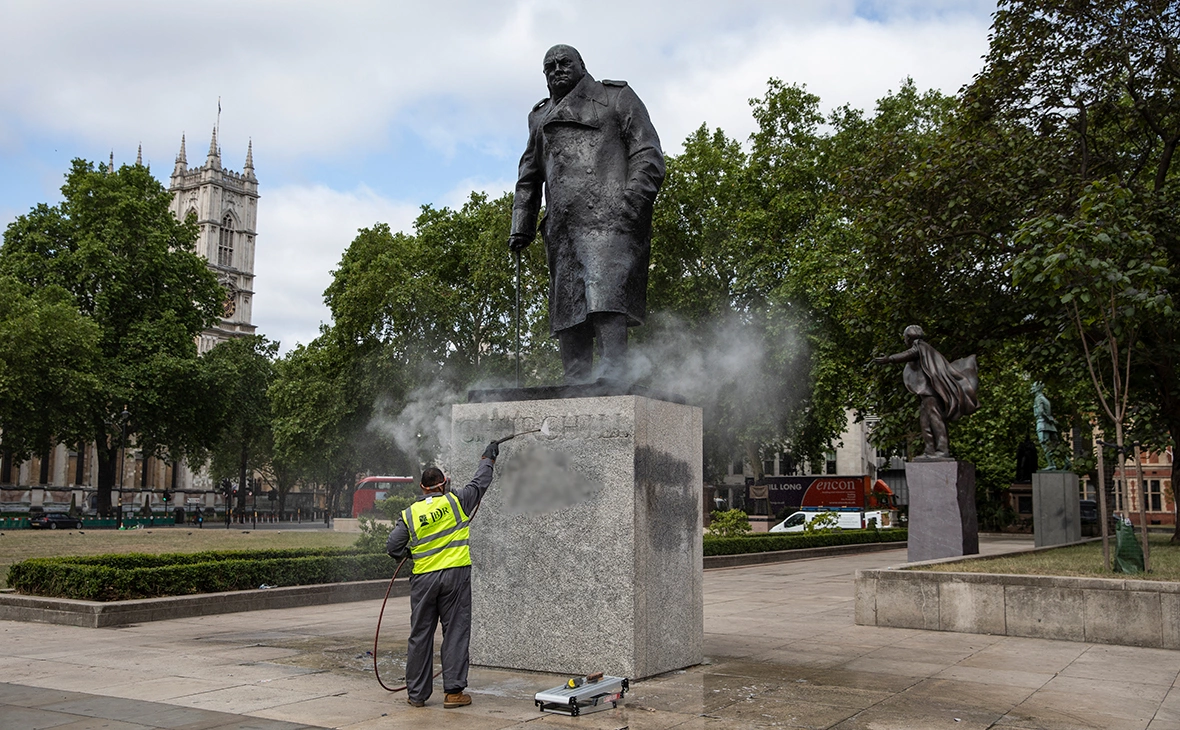 Dan Kitwood / Getty Images