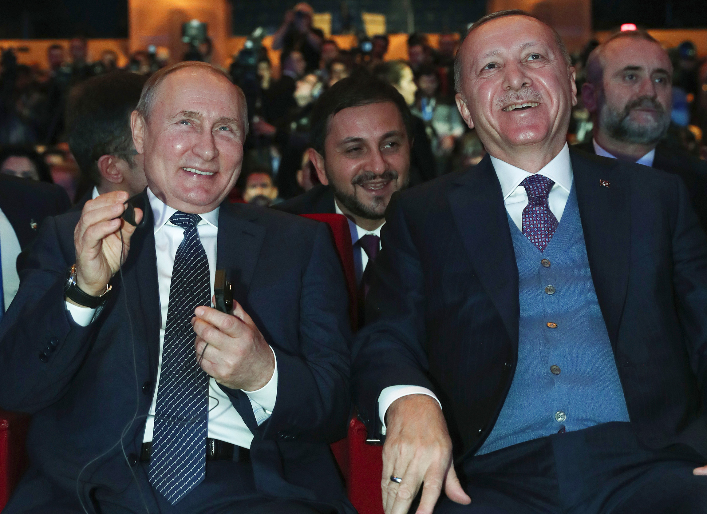 Президент России Владимир Путин (слева) и президент Турции Реджеп Тайип Эрдоган во время церемонии запуска газопровода &laquo;Турецкий поток&raquo;. Стамбул, Турция. 8 января
