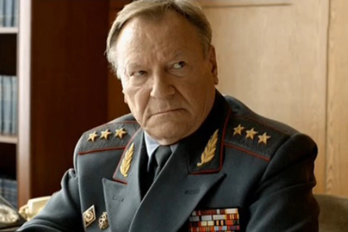 Сергей Шакуров в фильме «Следователь Тихонов»