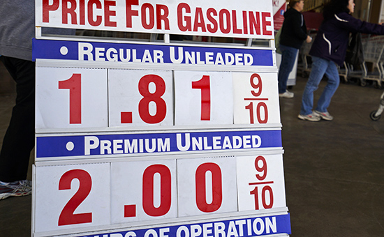 Табличка с ценой бензина в Колорадо, США