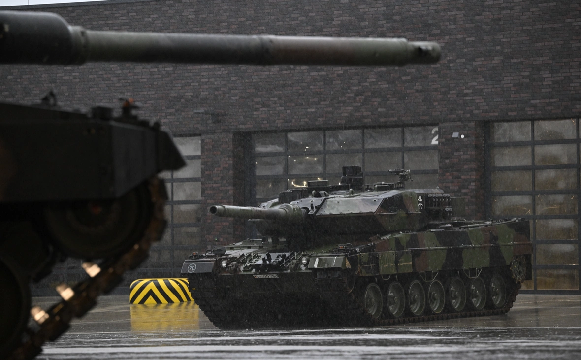 Sascha Schuermann / Getty Images