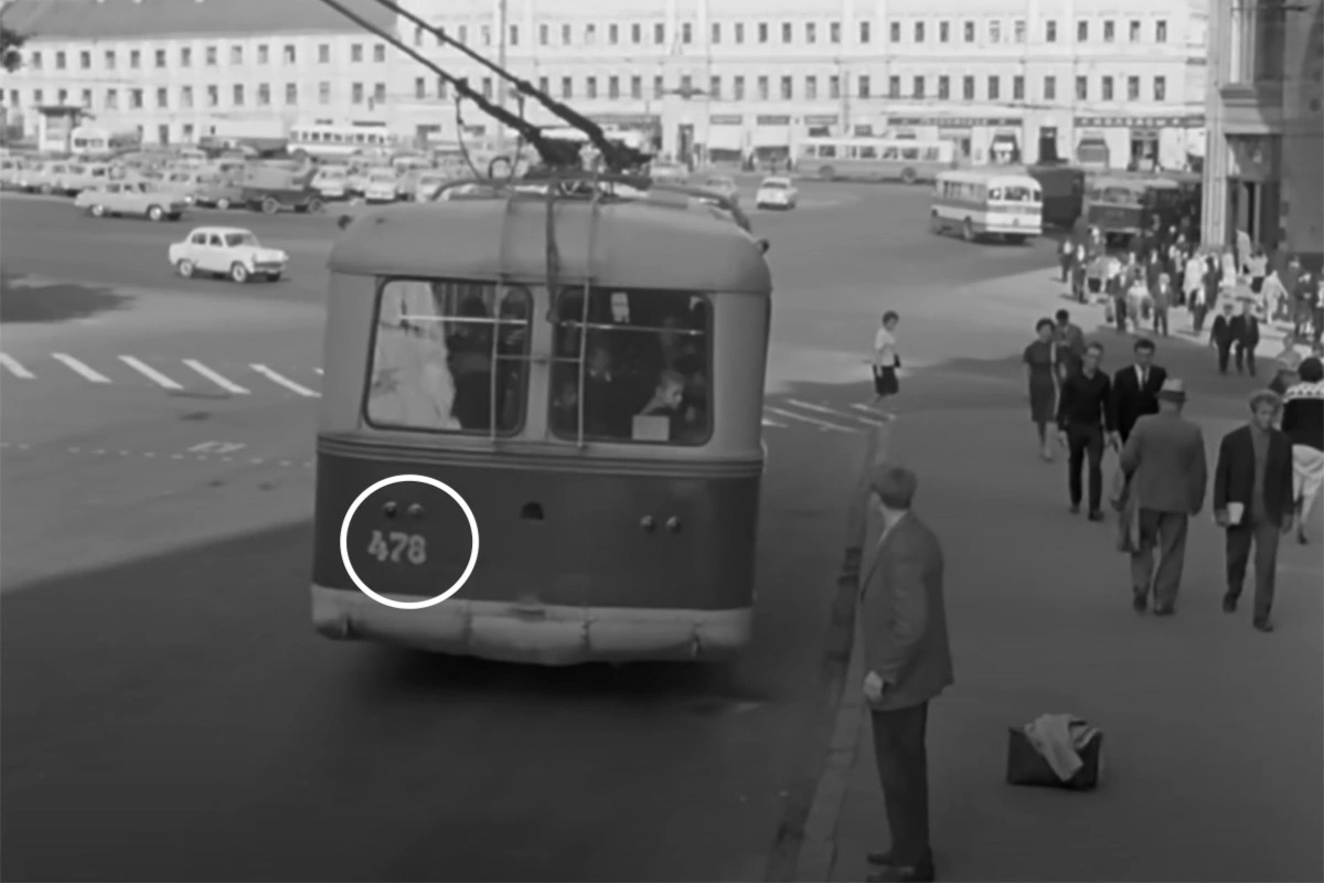 Кадр из фильма «Берегись автомобиля»