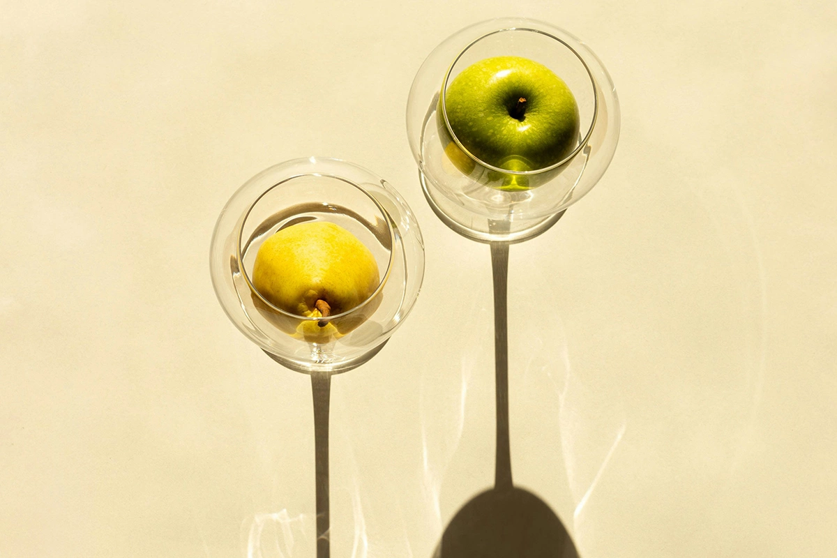 Основой для яблочного "вина" станут яблоки, сахар и винные дрожжи