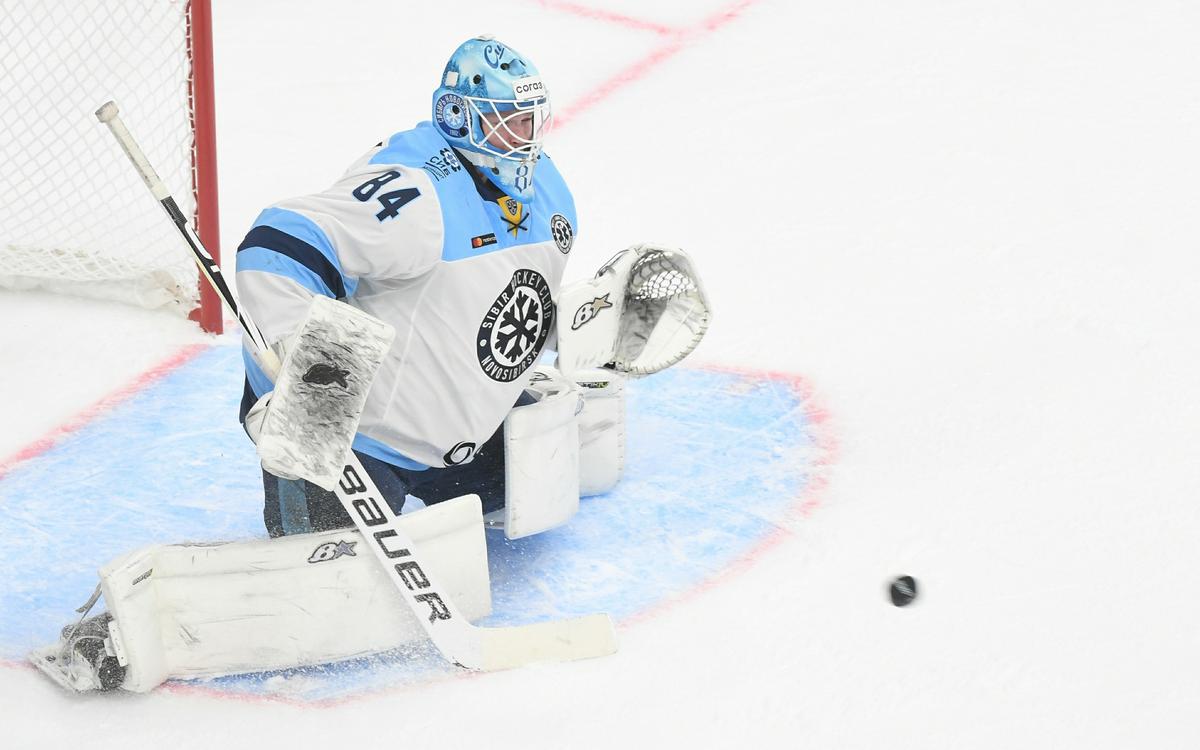 «Сибирь» первой из Восточной конференции КХЛ вышла в плей-офф