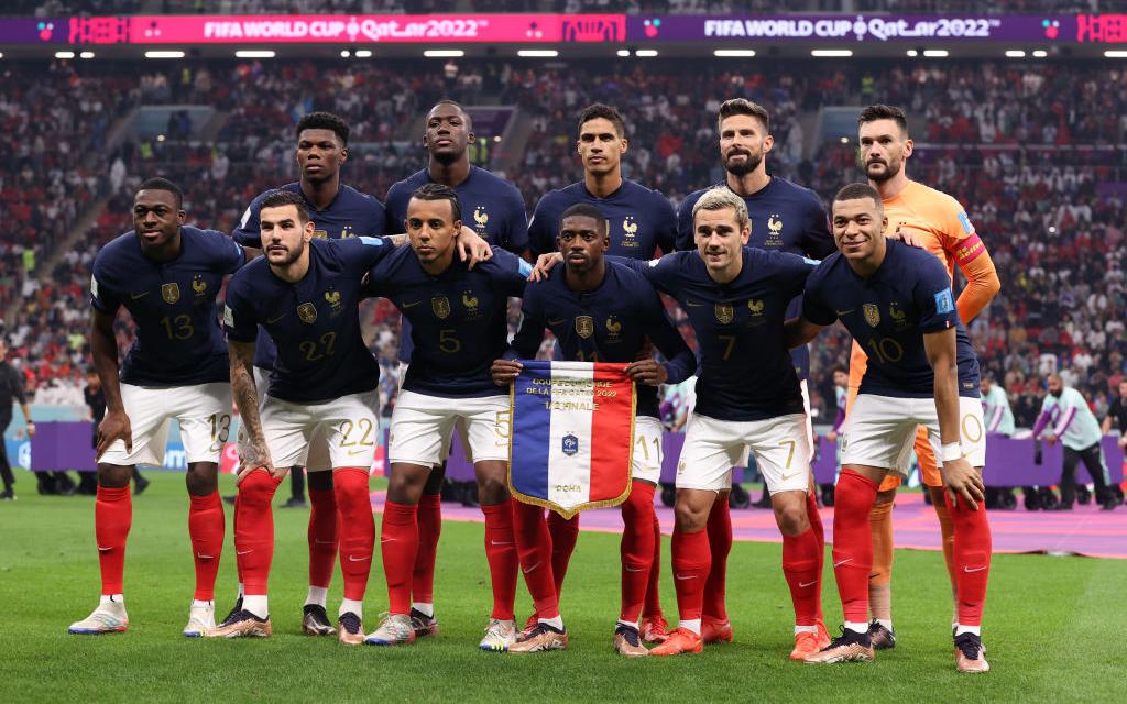 Футболисты сборной Франции обратились к протестующим