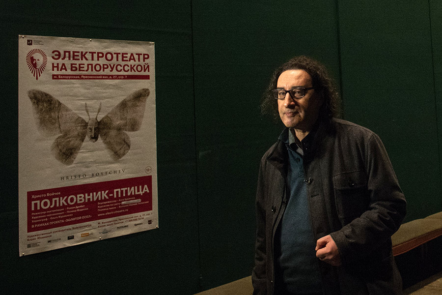 В 2013 году Юхананов выиграл творческий конкурс Департамента культуры Москвы и возглавил бывший Московский драмтеатр им. Станиславского. Придя на новое место, Юхананов закрыл учреждение и снял весь репертуар, но при этом не уволил ни одного человека из старой труппы. После масштабной реконструкции театр возобновил работу 26 января 2015 года под новым названием «Электротеатр Станиславский» (на фото Юхананов во время открытия). Хотя он является государственным и финансировался из бюджета города, реставрация осуществлялась на деньги учрежденного Юханановым фонда, главным меценатом которого был основатель компании Yota Сергей Адоньев.
Репертуар театра после открытия включал спектакли главных звезд нового европейского театра: в первые месяцы были показаны «Вакханки» Теодороса Терзопулоса, «Человеческое использование человеческих существ» Ромео Кастеллуччи и «Макс Блэк, или 62 способа подпереть голову рукой» Хайнера Гёббельса.
Через пять лет после открытия в интервью РБК Стиль Юхананов рассказывал, что команде удалось «на территории государственного театра развернуть новую процессуальную стратегию». Большое внимание на посту худрука Юхананов уделял знакомству зрителей с новыми режиссерами. «Другого пути для развития театральной культуры вообще нет — только поддержка молодых режиссеров и предоставление им возможности постоянно тренировать собственное дарование, тем самым его развивая», — говорил он.
26 января 2025 года, незадолго до смерти Юхананова, «Электротеатр Станиславский» отпраздновал десятилетний юбилей.
