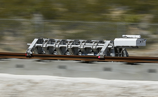 Испытания двигателя транспортной системы Hyperloop на&nbsp;полигоне в&nbsp;пустыне Невада, 11 мая 2016 года


