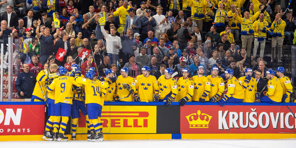 Шведские хоккеисты второй раз подряд стали чемпионами мира
