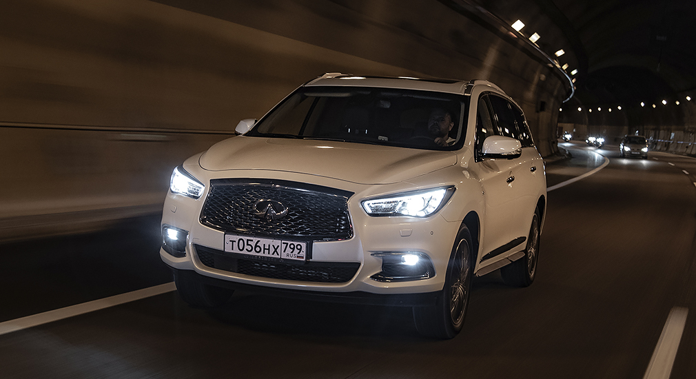 Место встречи. Тест-драйв Infiniti QX60