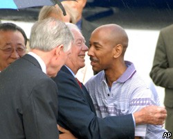 Экс-президент США Д.Картер освободил американца из тюрьмы в КНДР