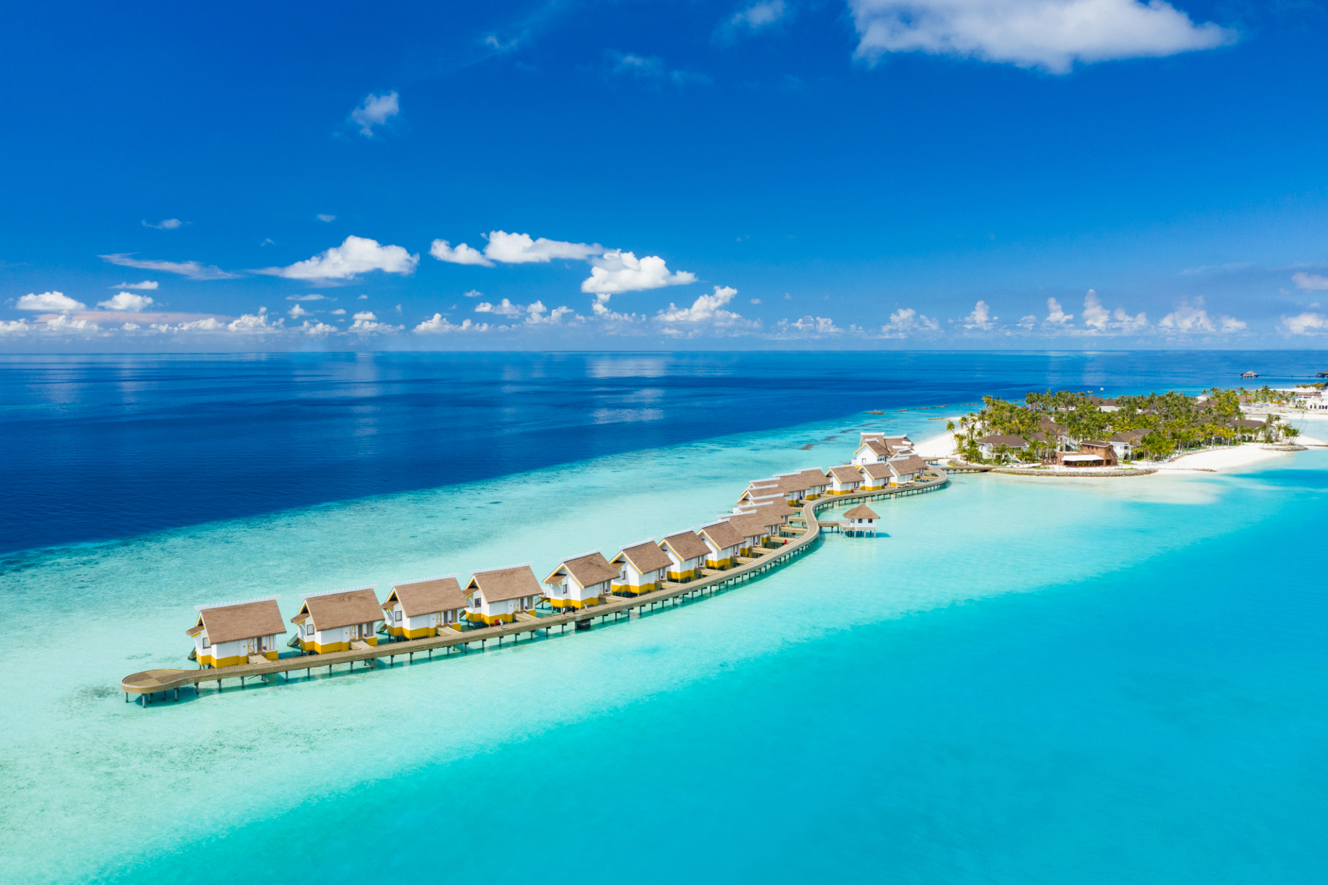 Виллы на воде отеля SAii Lagoon Maldives&nbsp;&mdash; Curio Collection by Hilton