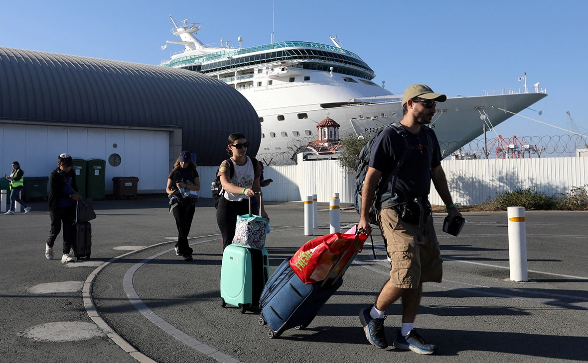 Yiannis Kourtoglou / Reuters