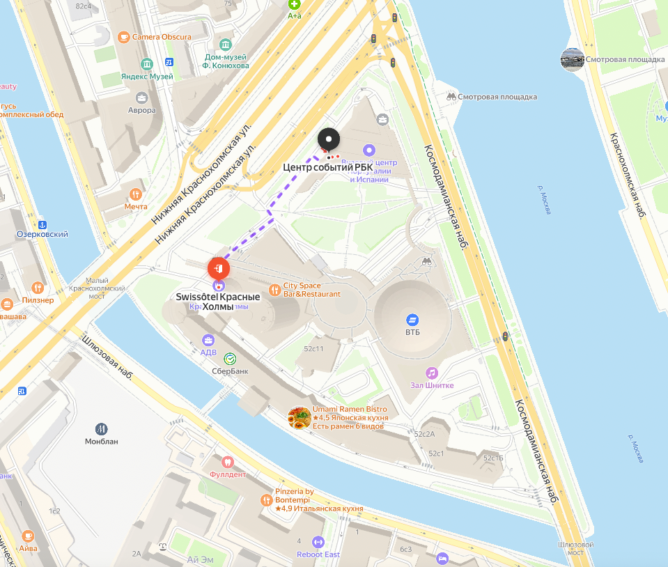 Путь от Центра событий РБК (Космодамианская наб., 52, стр. 7) до &laquo;Swissotel Красные Холмы&raquo; (Космодамианская наб., 52, стр. 6) занимает две минуты пешком, согласно данным сервиса &laquo;Яндекс Карты&raquo;