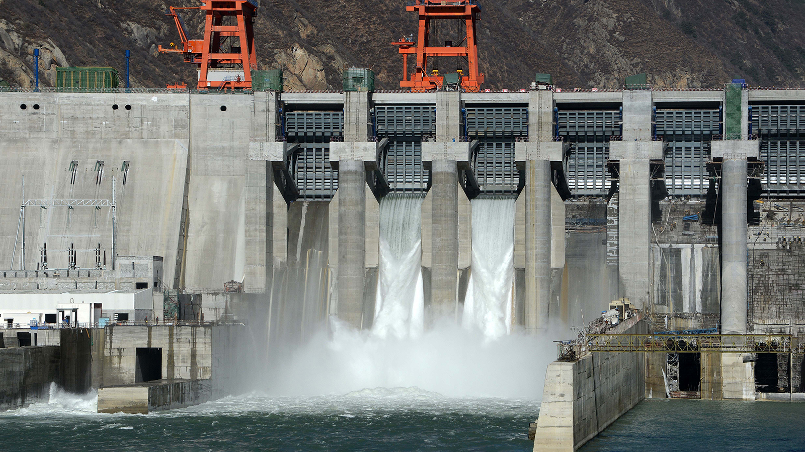 Строительство плотины в Тибете