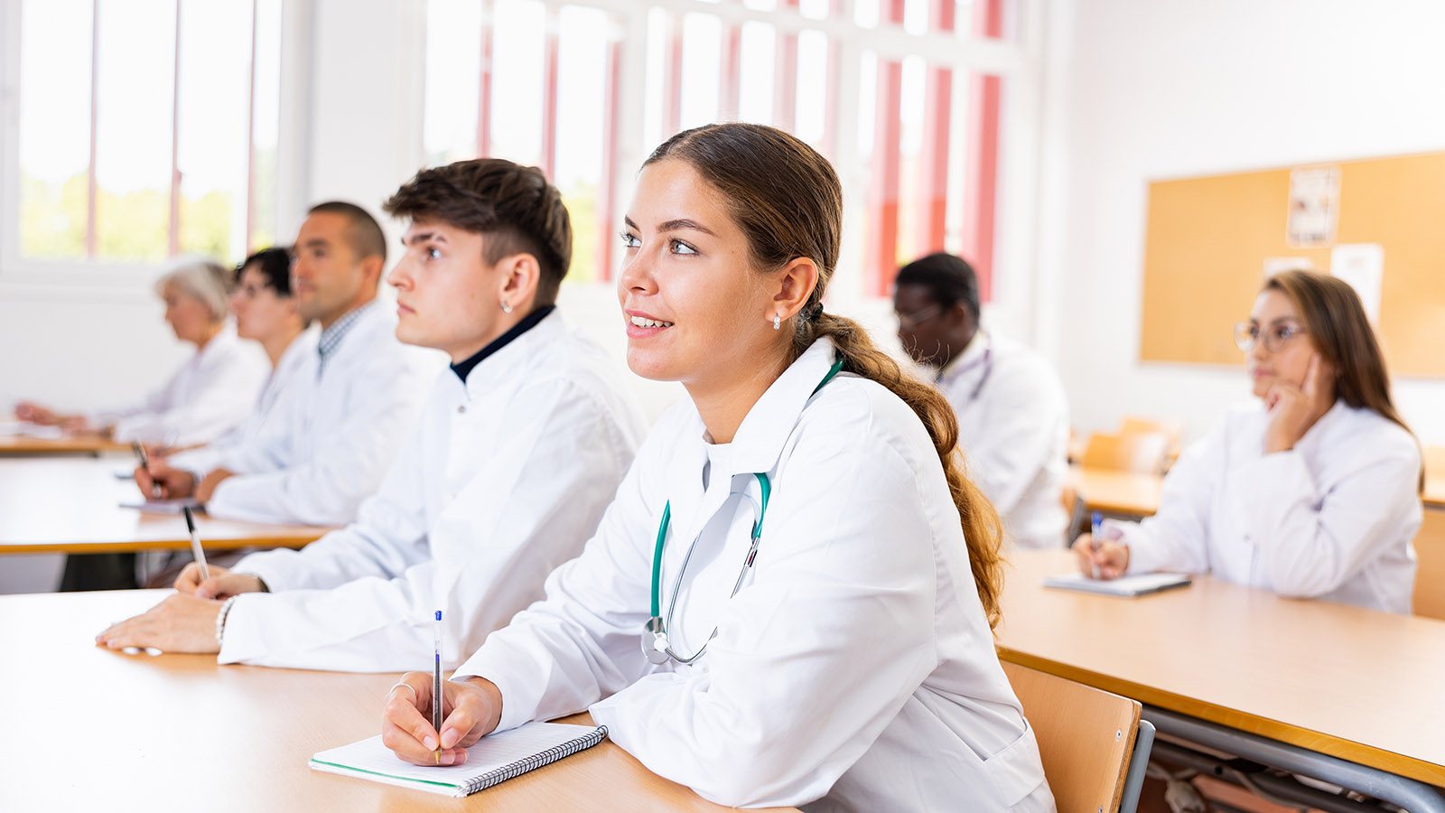 Выпускники медвузов смогут отказаться от наставничества. Чем это грозит