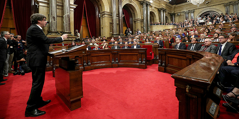 Правительство Каталонии решило отложить провозглашение независимости