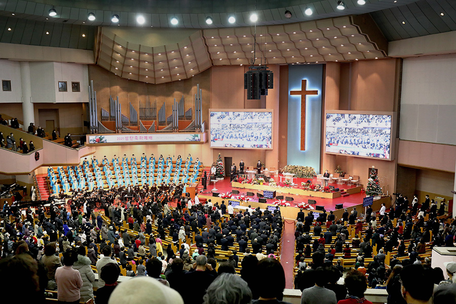 Месса в протестантской церкви в Сеуле проходит с соблюдением ограничений, к которым из-за коронавируса призвали власти Южной Кореи