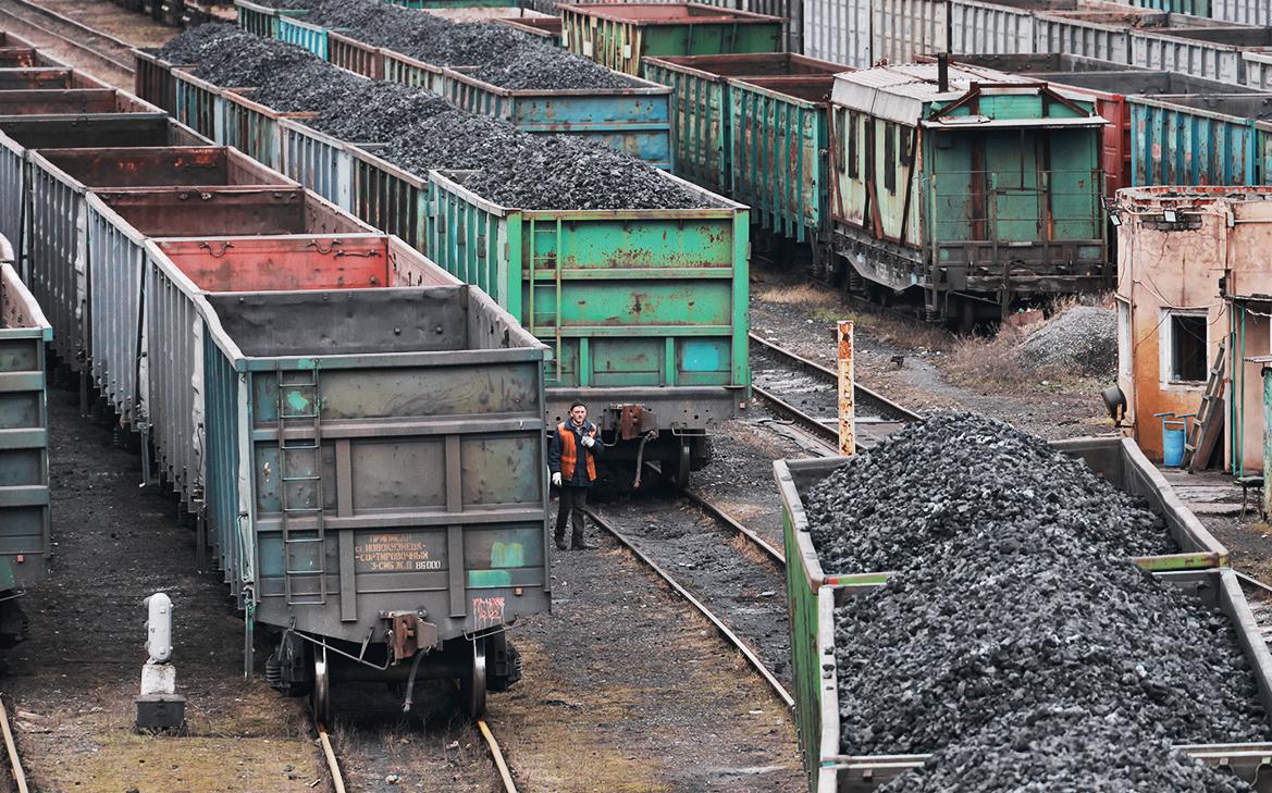 Правительство отменило экспортные пошлины на уголь до конца августа