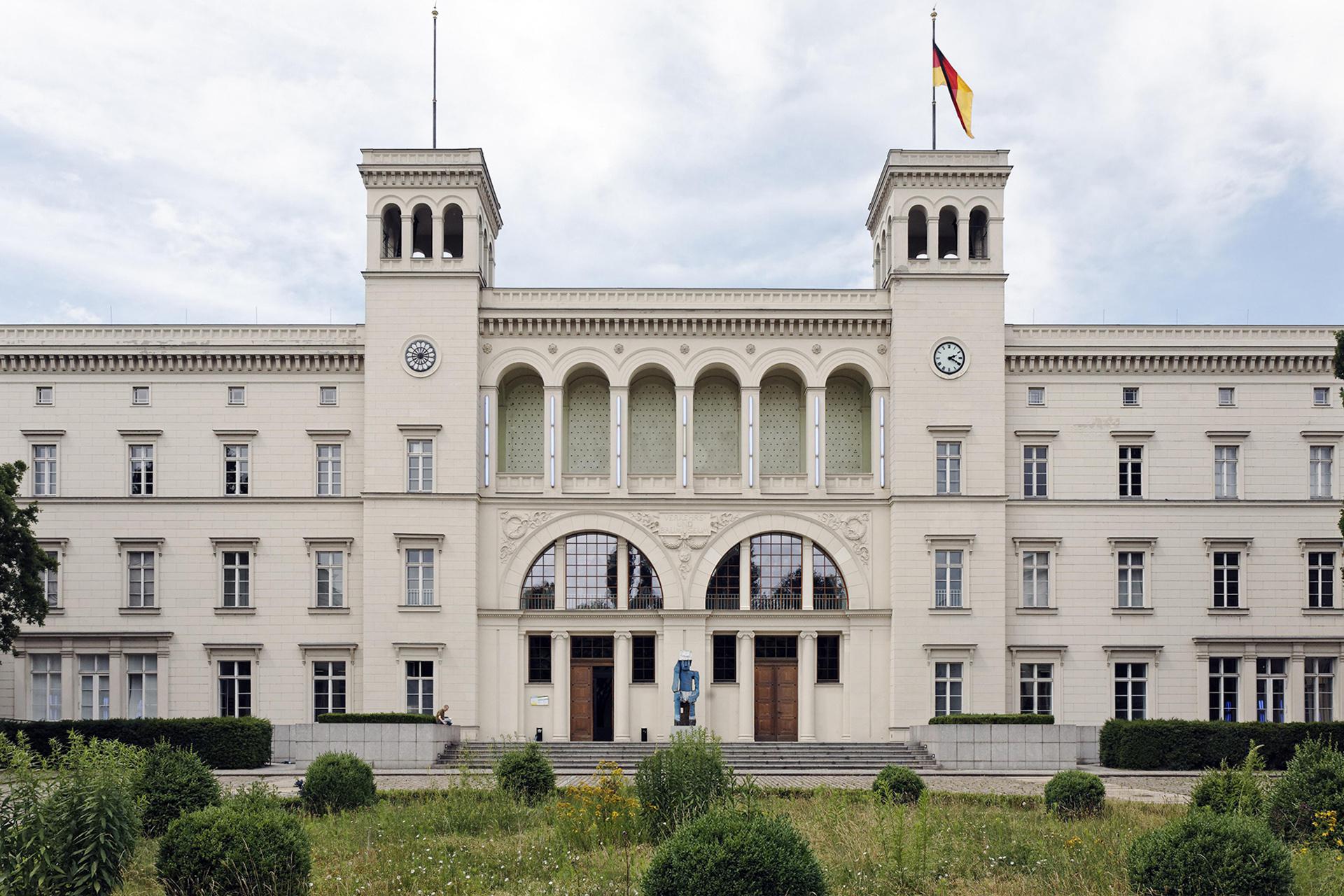 Бывшее здание Гамбургского вокзала в Берлине