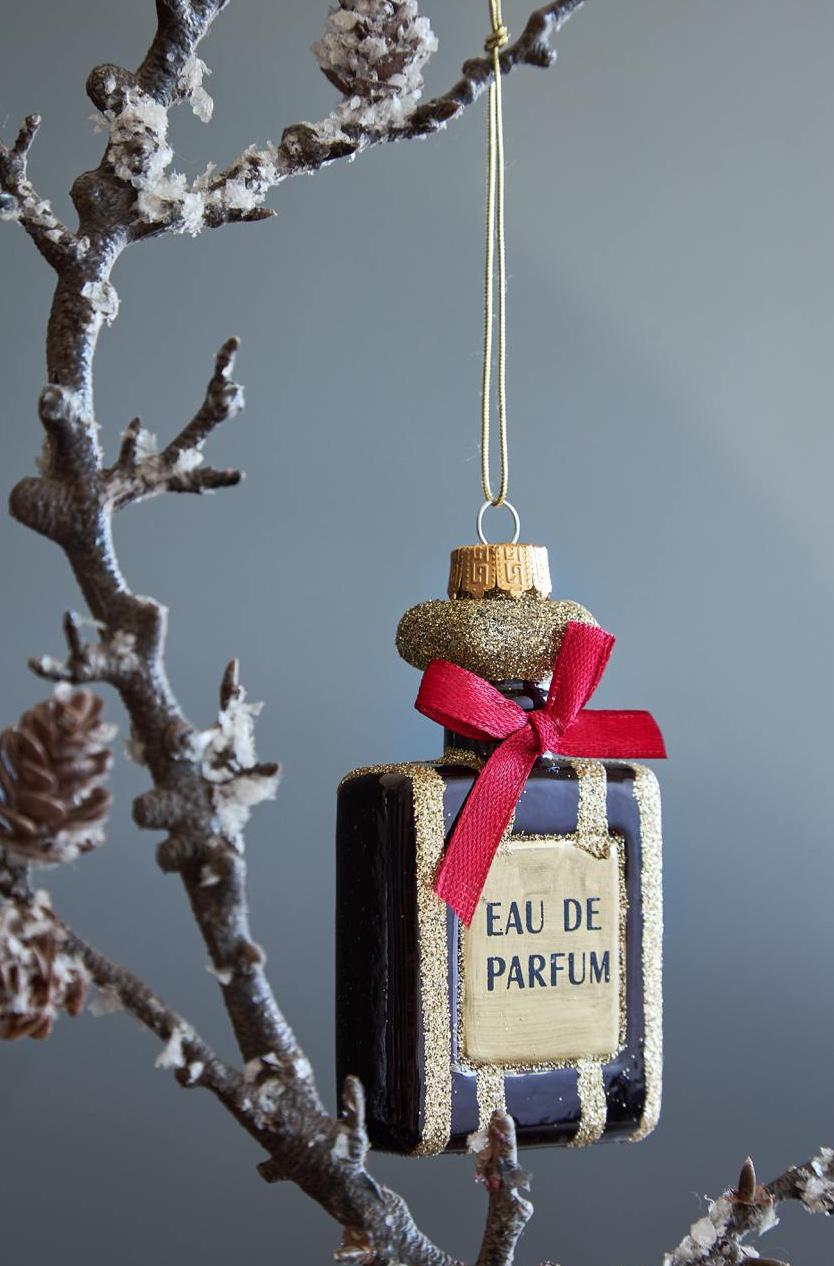 Набор елочных украшений Vogue, New Year Essential, Tkano, 3843 руб. (Tkano)