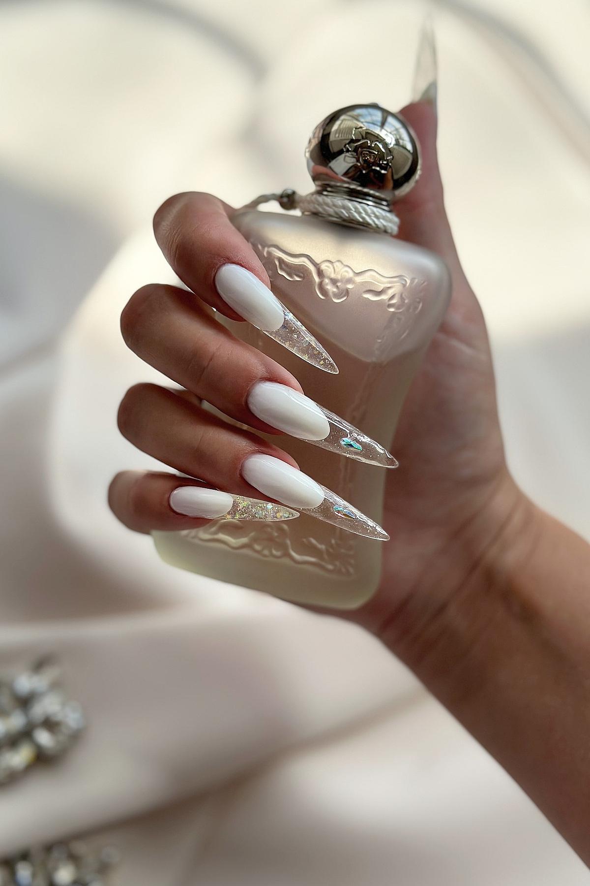 Образ получается легким и высокотехнологичным