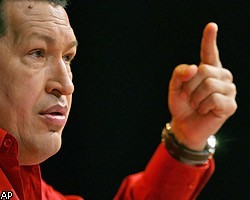 Испанскому певцу запретили выступать за критику У.Чавеса