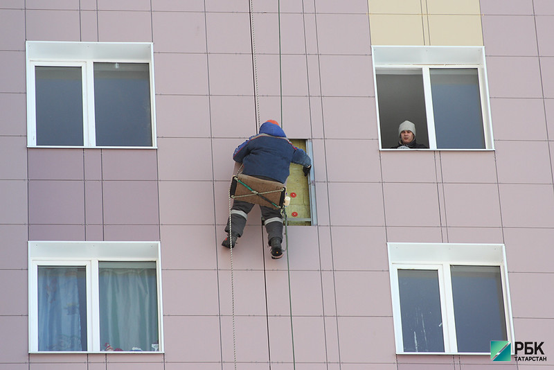 Ирек Файзуллин доложил о капитальном ремонте 655 из 830 домов