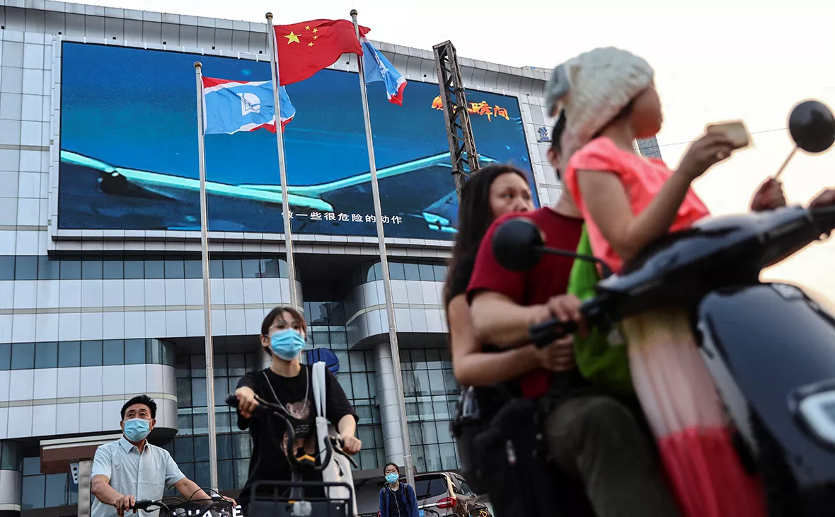 Tingshu Wang / Reuters