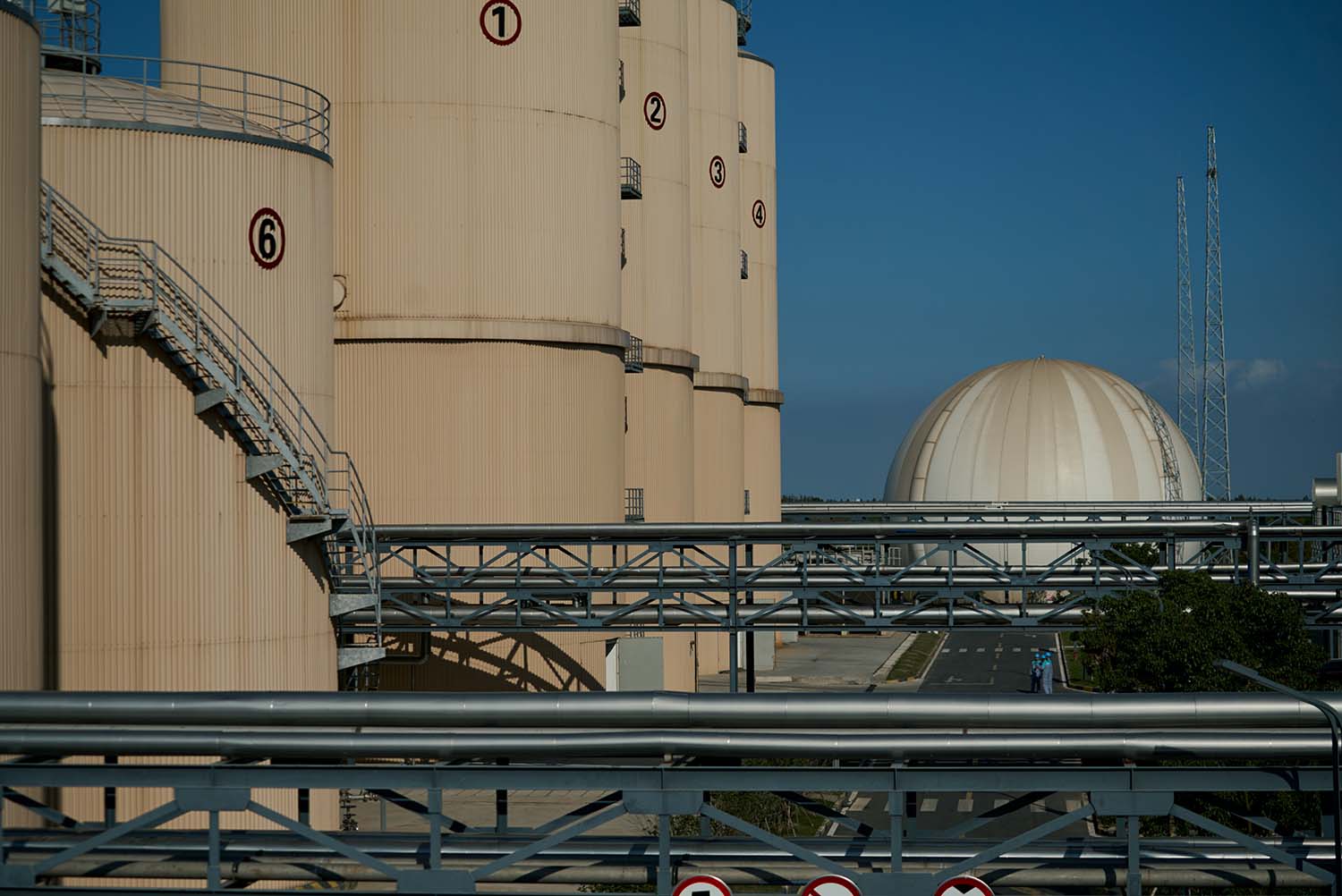 Оборудование для переработки влажных отходов на шанхайской базе по утилизации отходов