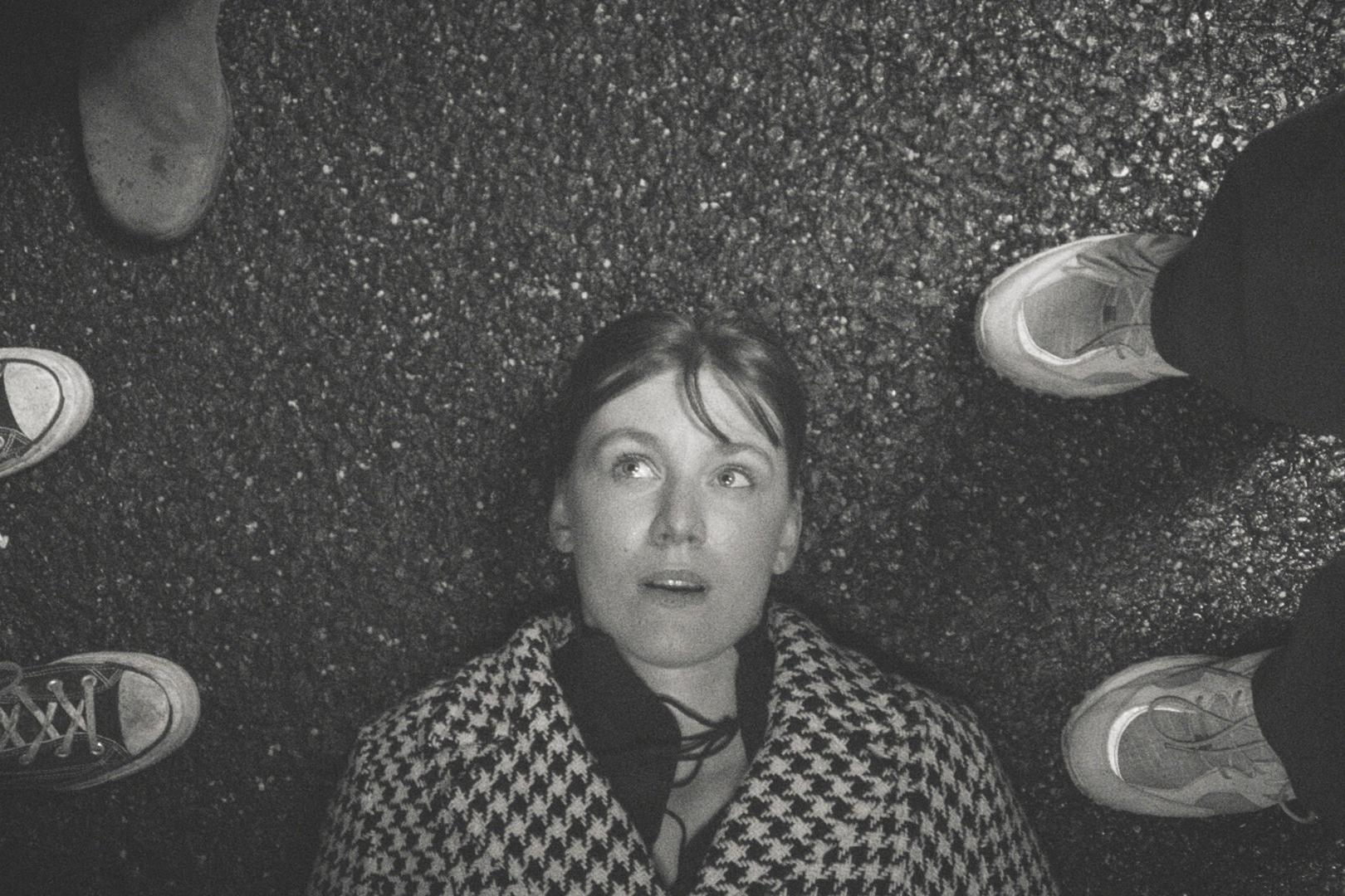 Кадр из фильма &laquo;Картины дружеских связей&raquo;