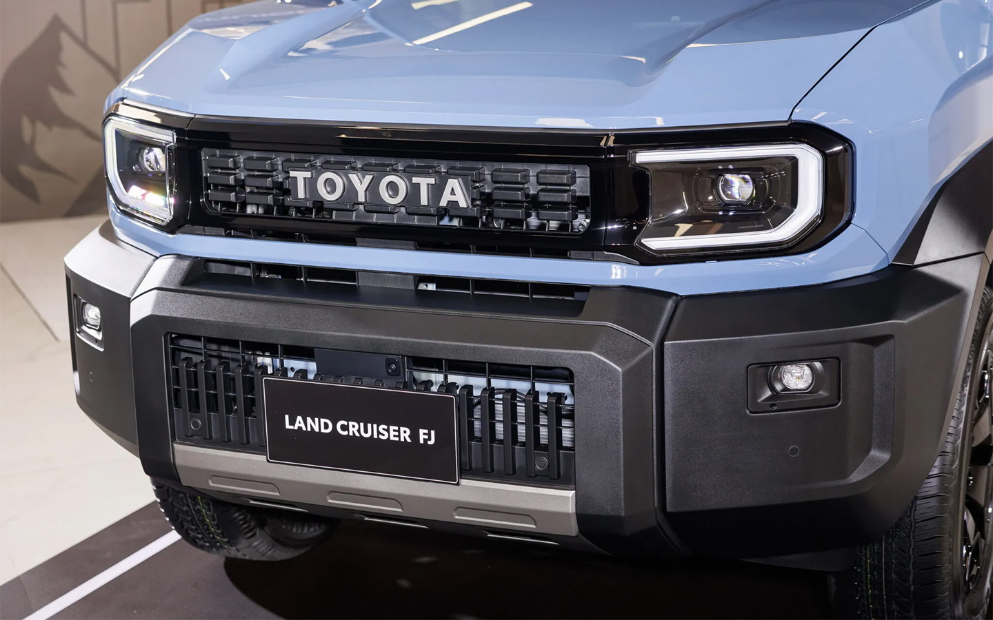 Toyota Land Cruiser FJ