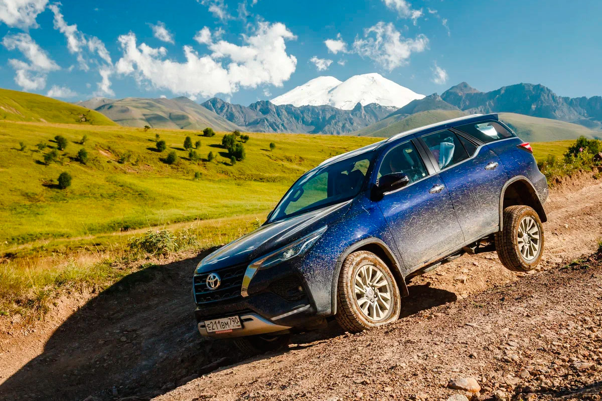 Горы счастья. Экспедиция по Северному Кавказу на Toyota Fortuner