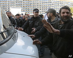 Лидеры грузинской оппозиции будут сидеть в клетках